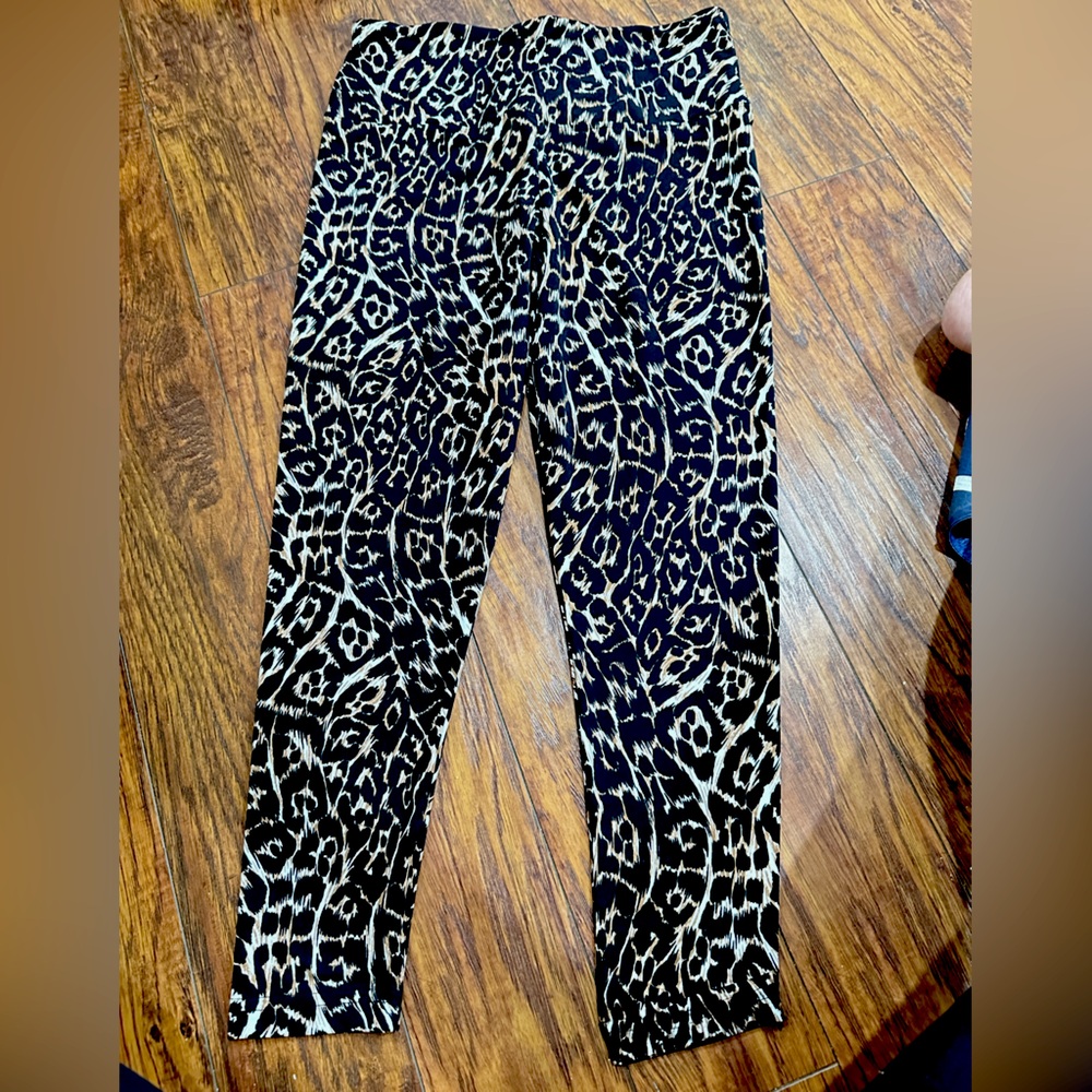 Lysee leopard print leggings. Workout or yoga stretch pants.